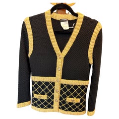 Chanel 15A MOST WANTED Black Gold CAMELLIA BUTTON Sweater CARDIGAN JACKET FR36
