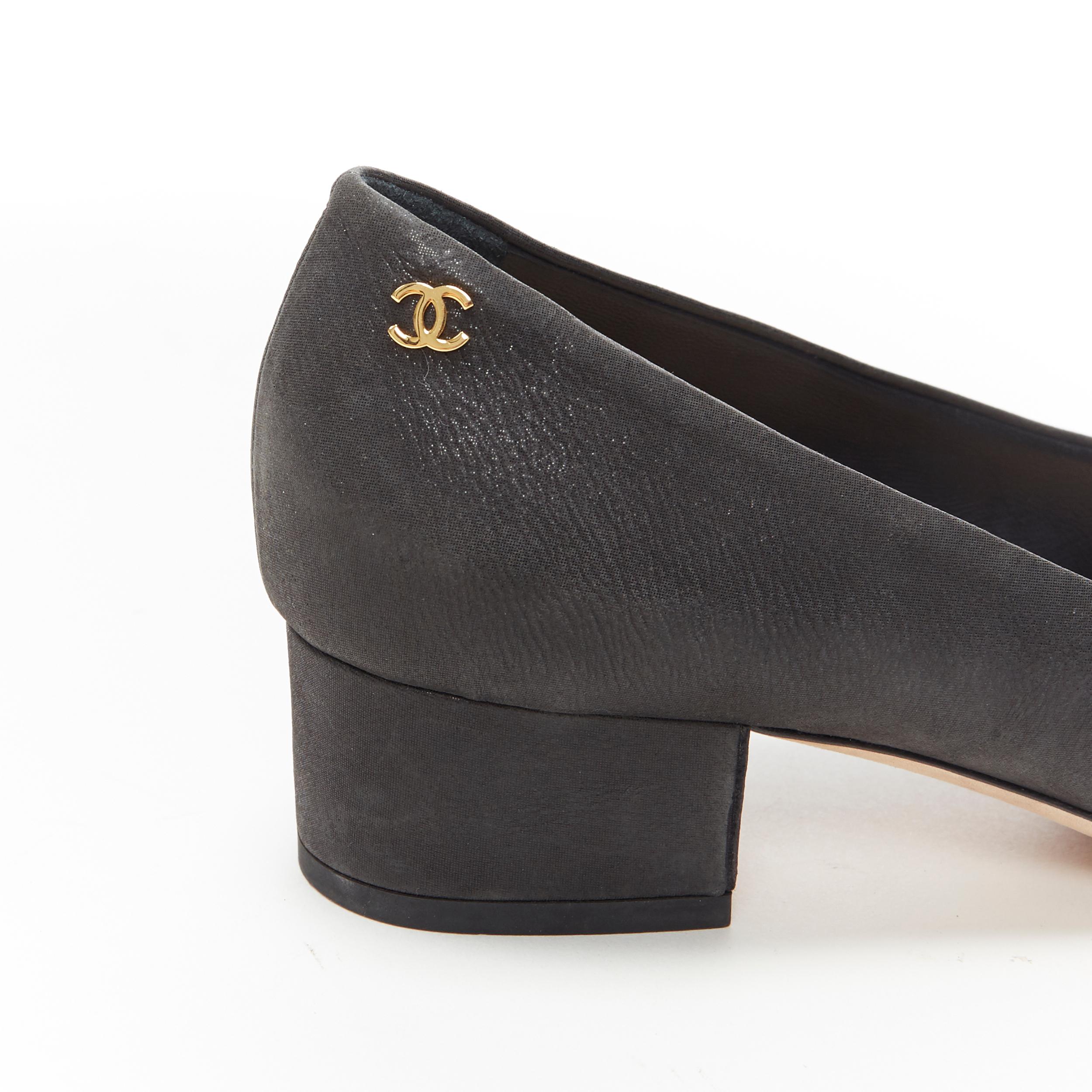 Women's CHANEL 15C black gold toe cap round toe block heel CC mid heel pump EU38.5