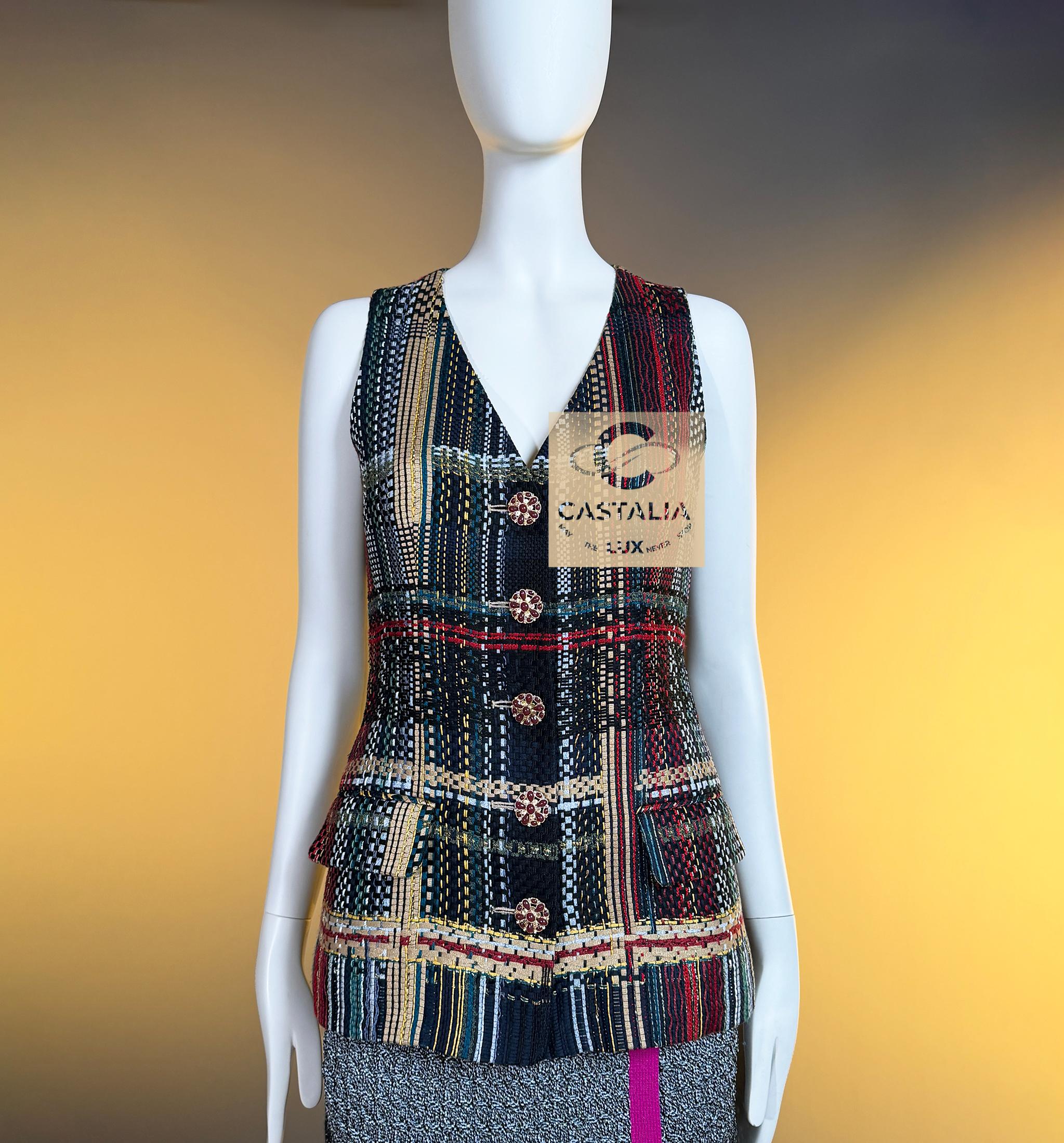 CHANEL 15K$ New Paris / Dubai Ribbon Tweed Ensemble 36 FR en vente 11