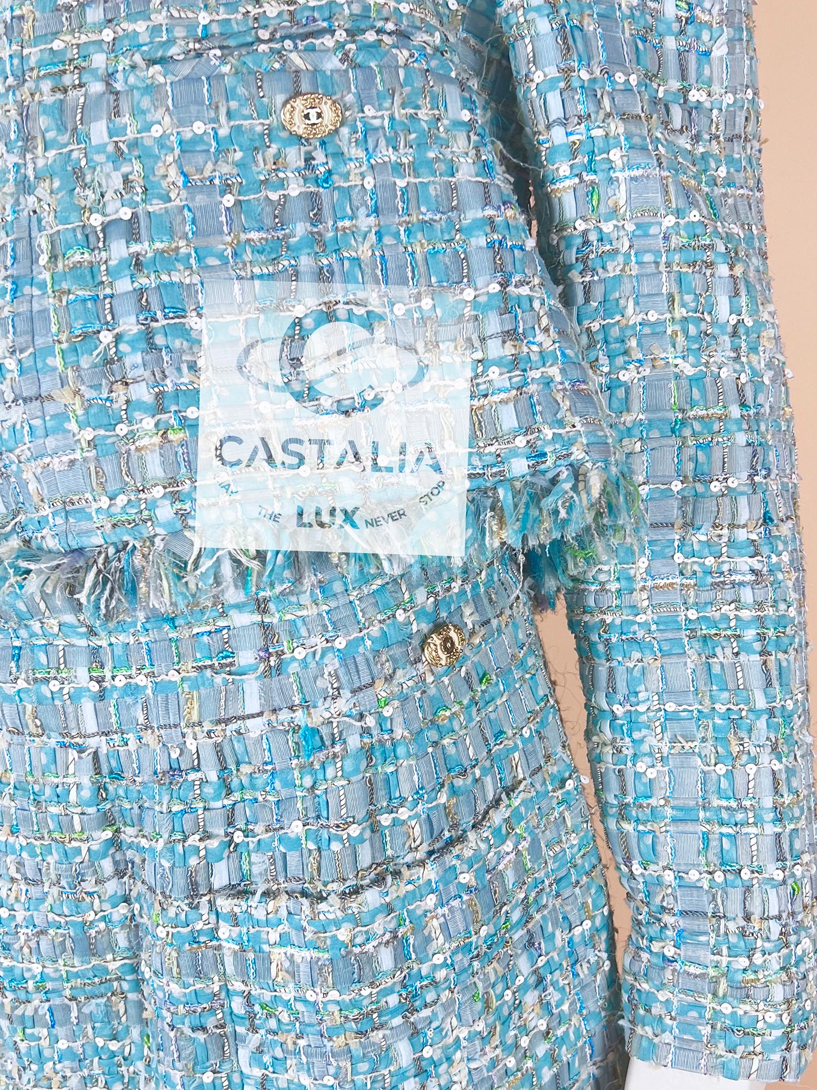 Chanel 15K$ Nuovo Tweed Ensemble con Nastro Turchese 40 FR in vendita 9