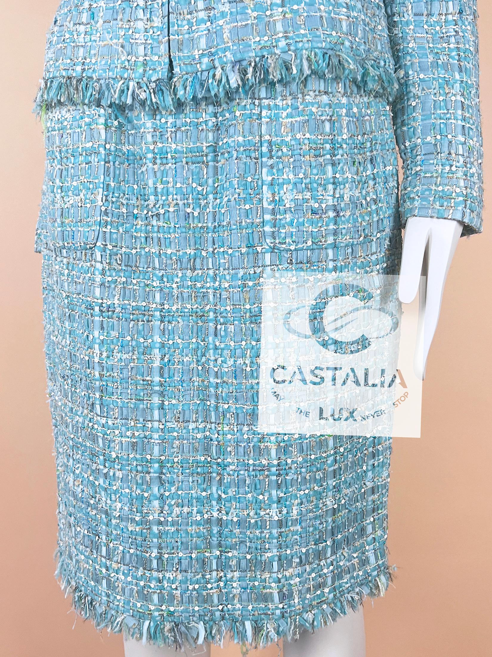 Chanel 15K$ Nuovo Tweed Ensemble con Nastro Turchese 40 FR in vendita 13