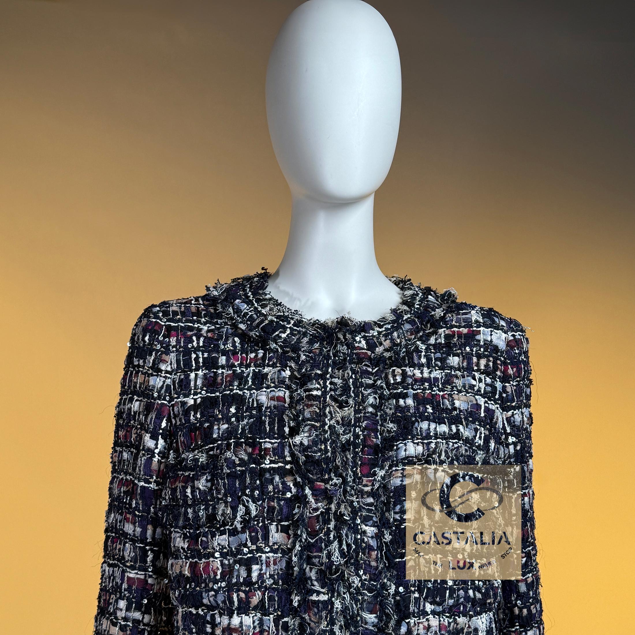 CHANEL 15K$ Paris / Venise Veste en tweed à rubans 34 FR en vente 3