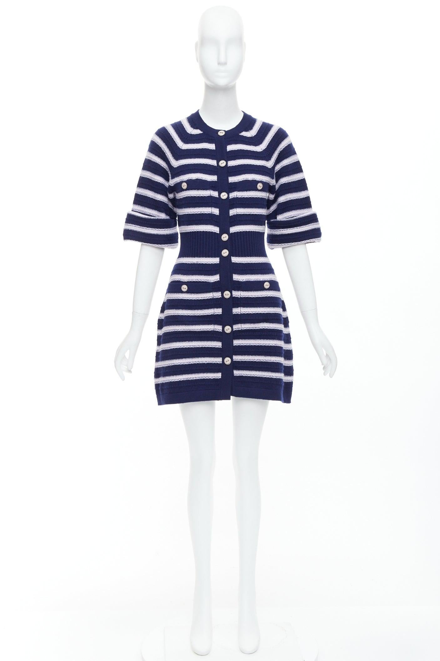 CHANEL 15P Laufsteg Strickjacke mit Knopfleiste aus 100 % Kaschmir in Marineblau und Grau FR38 M im Angebot 4