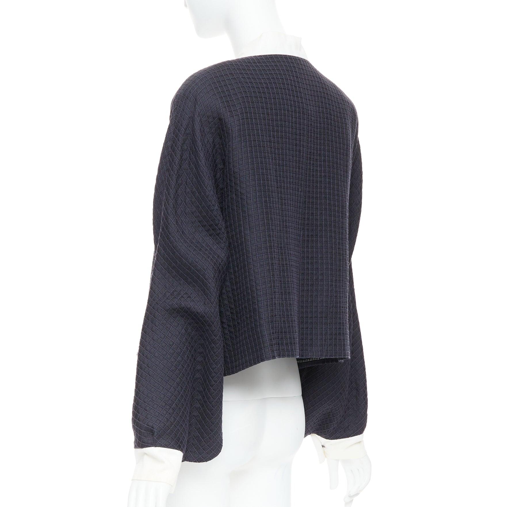 CHANEL 16C Paris Seoul Laufsteg Marineblaue Weiße Hanbok-Jacke aus Seide und Baumwolle FR36 S im Angebot 1