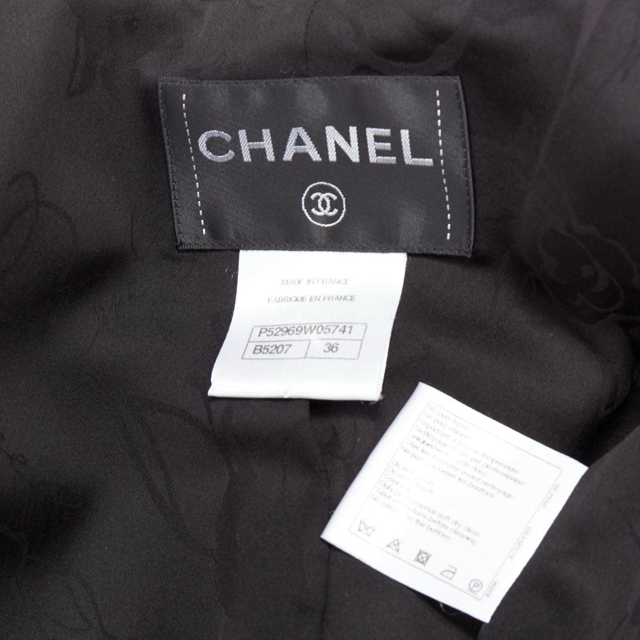 CHANEL 16C Paris Seoul Laufsteg Marineblaue Weiße Hanbok-Jacke aus Seide und Baumwolle FR36 S im Angebot 3