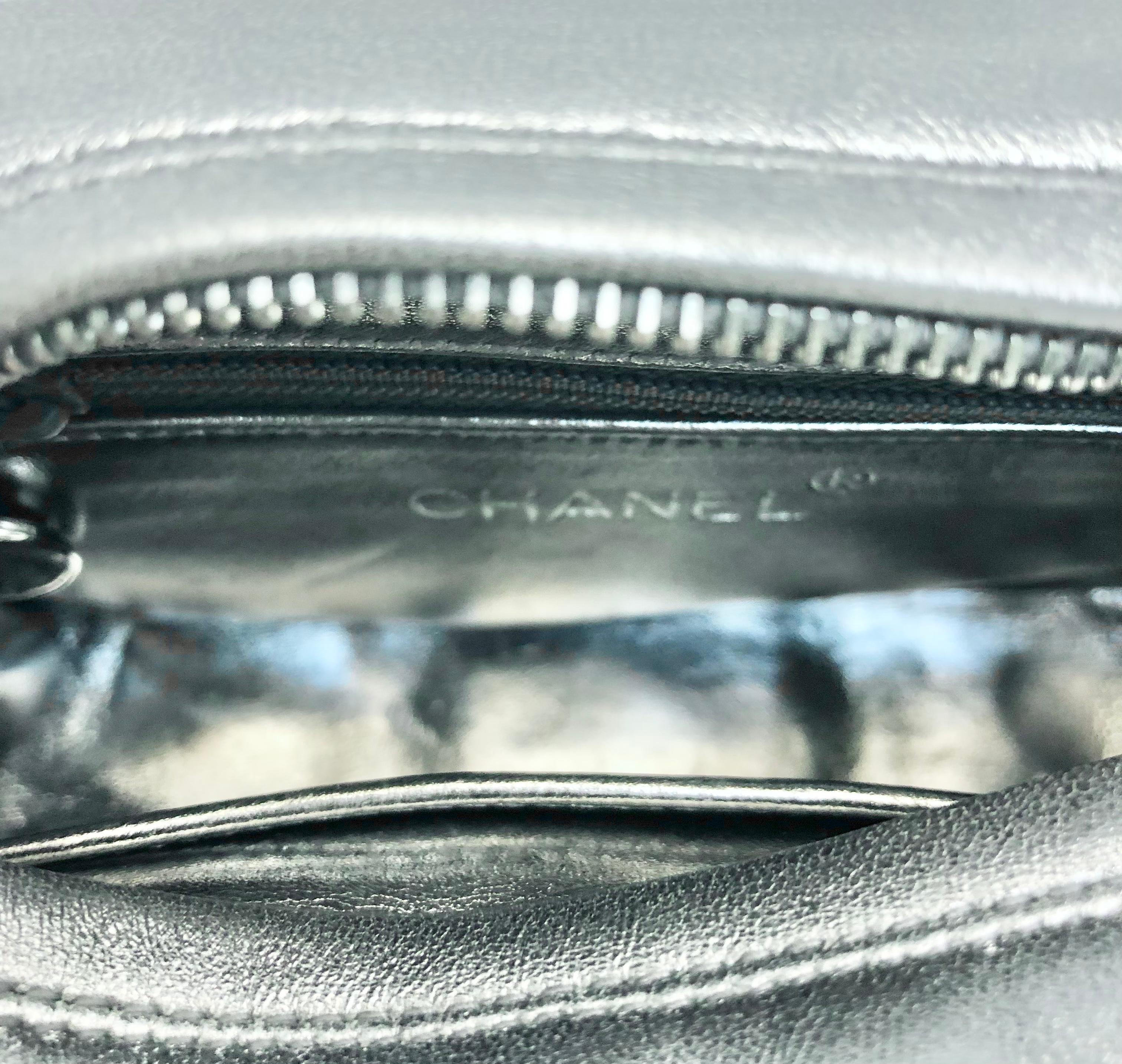Women's or Men's Chanel Silver Metallic Quilted Lambskin Shoulder Bag  For Sale