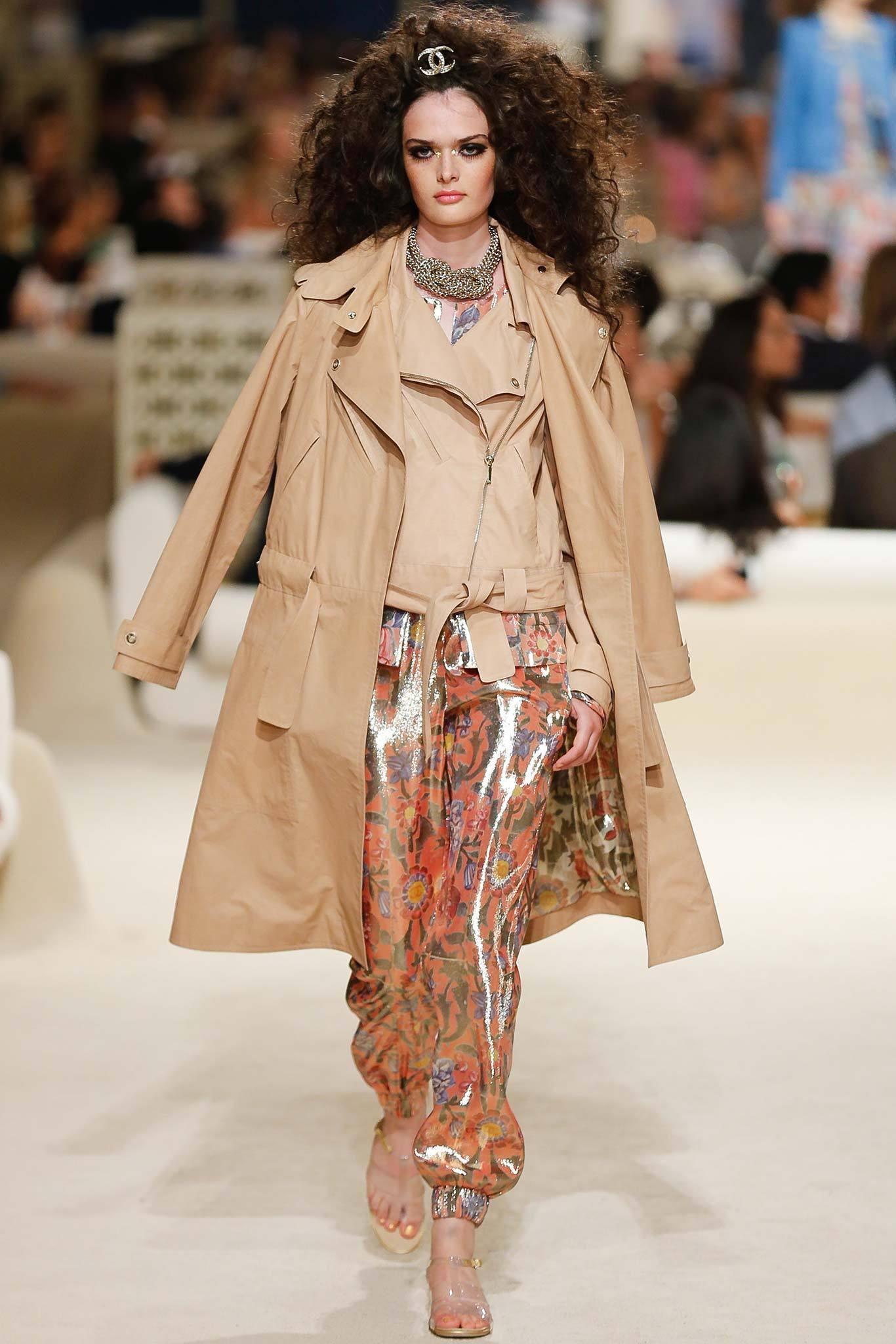 Chanel 16K$ Luxuriöser Paris / Dubai Laufsteg-Trenchcoat für Damen oder Herren