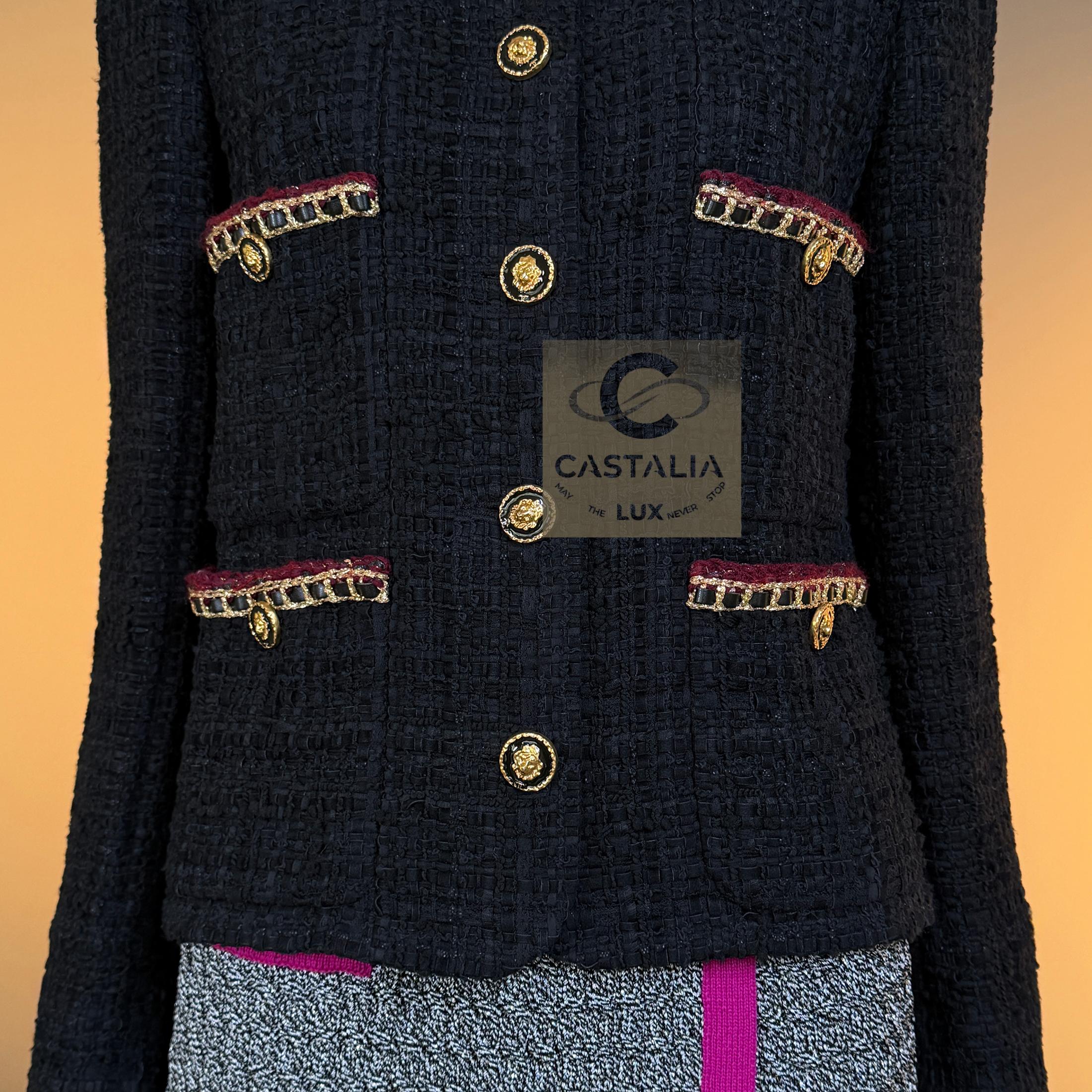 Chanel 16K$ Nuova 2021 Leggendaria Giacca in Tweed con Nastro Nero 36 FR in vendita 7