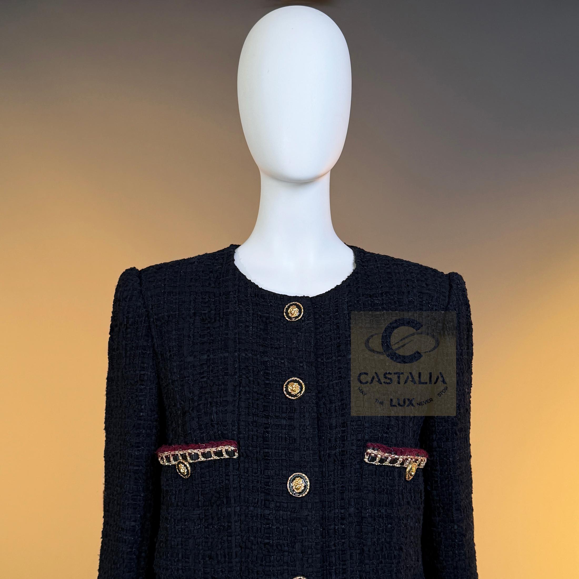 Chanel 16K$ Nuova 2021 Leggendaria Giacca in Tweed con Nastro Nero 36 FR in vendita 5