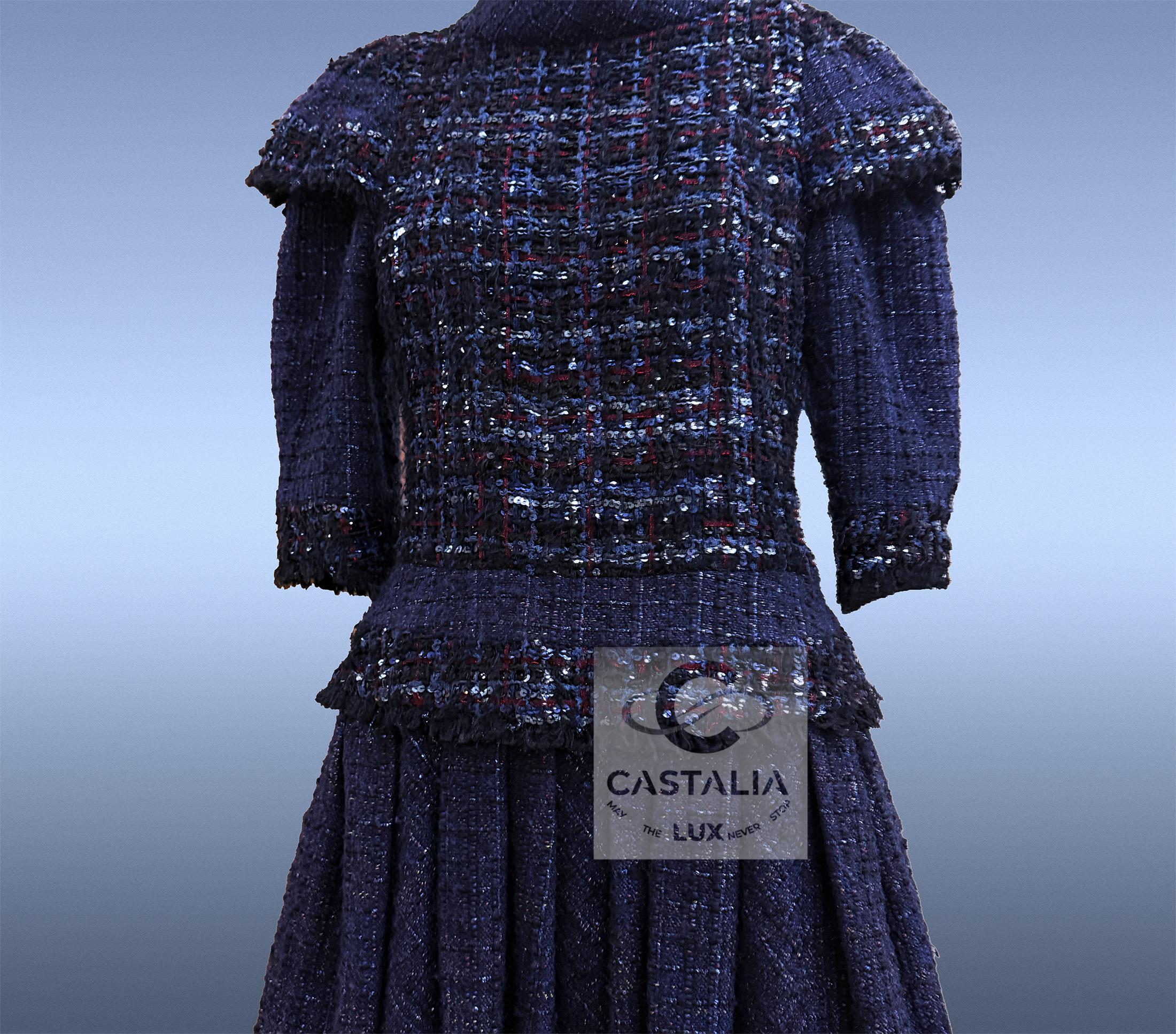 CHANEL 16K$ Paris / Edinburgh Museum Level Tweed Dress 36 FR en vente 5