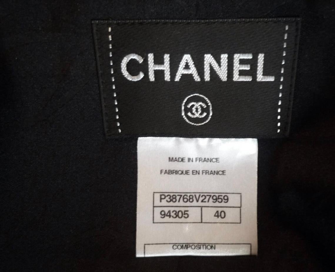 CHANEL 16K$ París / Shanghai Nuevo Abrigo de tweed negro extremadamente raro 40 FR en venta 6
