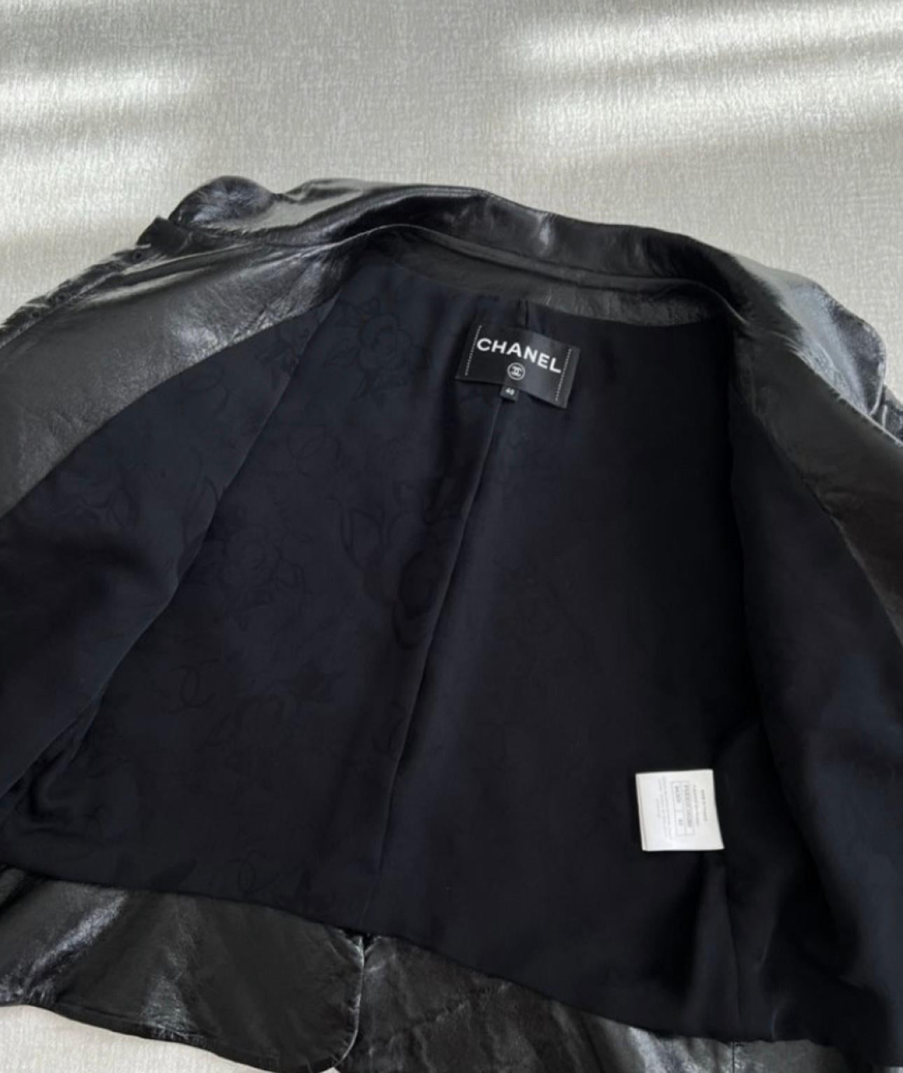 Chanel 16K$ Quilted 2022 Black Leather Jacket 8