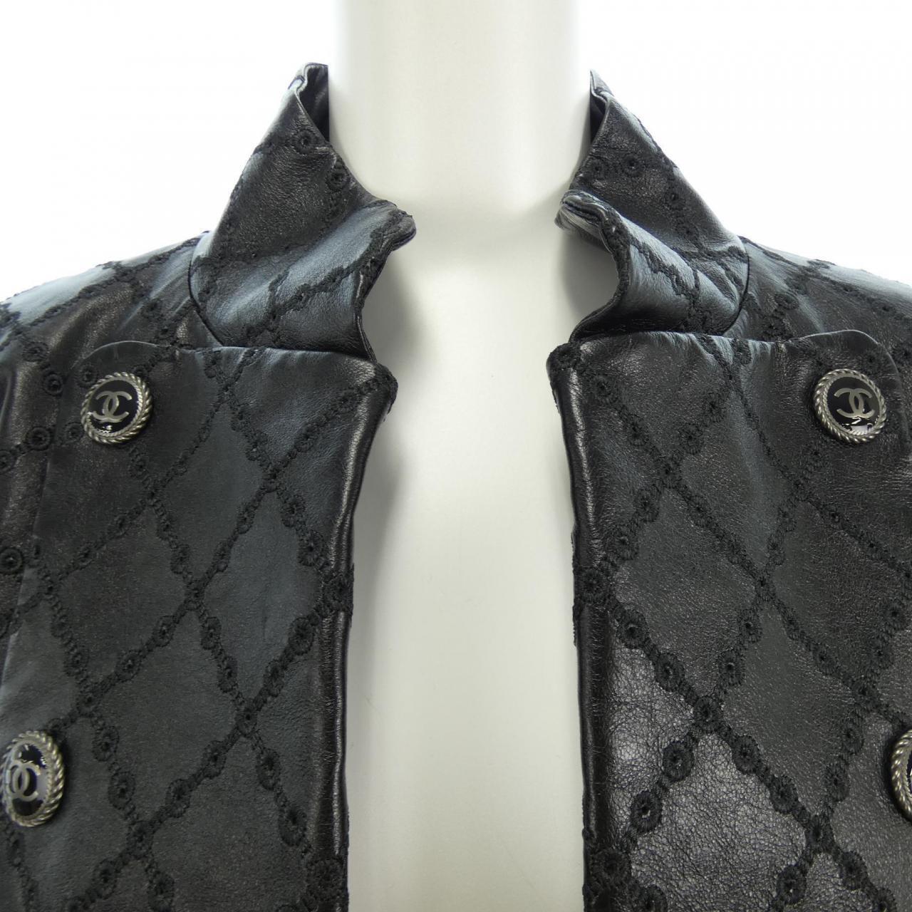 Chanel 16K$ Quilted 2022 Black Leather Jacket In Excellent Condition In Dubai, AE