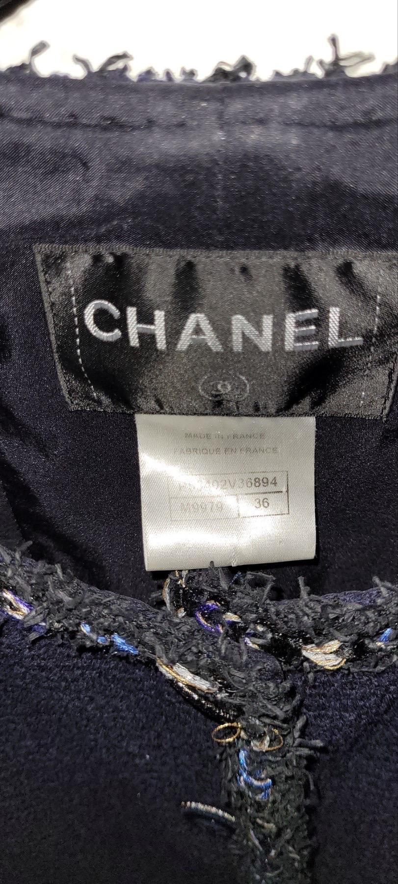 CHANEL 16P Tweed Jacket For Sale 2