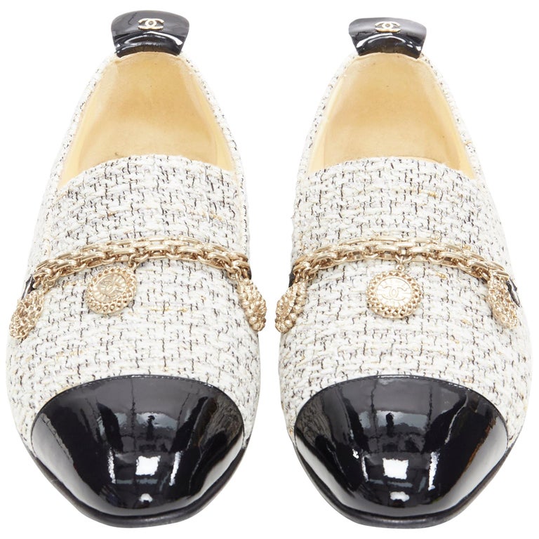 Chanel Lambskin Patent Double Stitched CC Cap Toe Ballerina Flats 39 Ivory Black