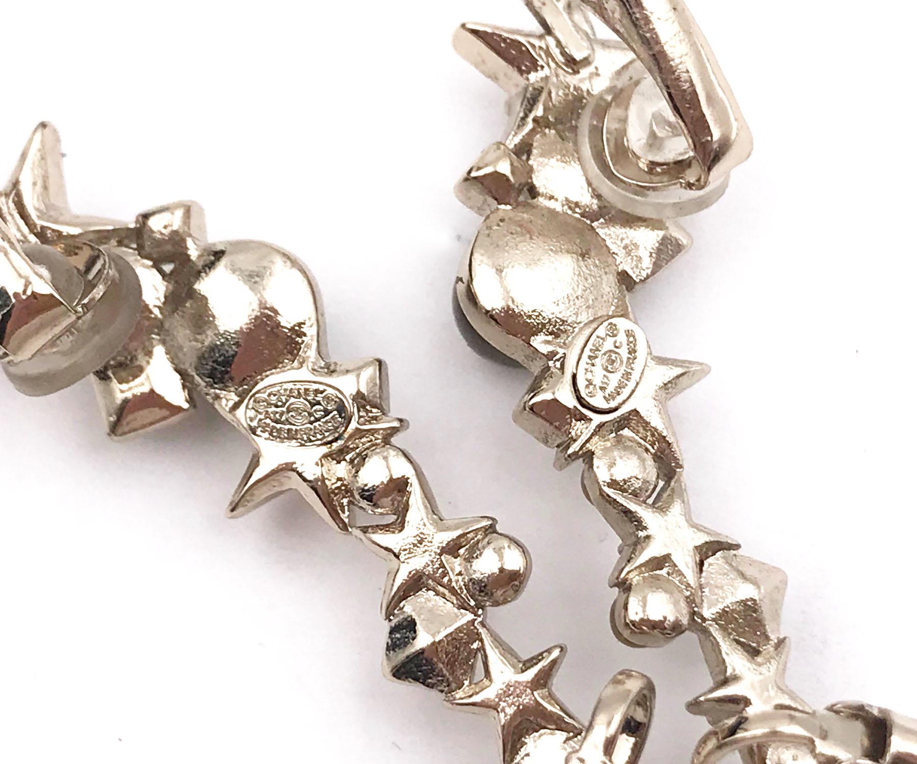 Artisan Chanel 17 Gold Star Olive Faux Pearl Ear Cuff Earrings