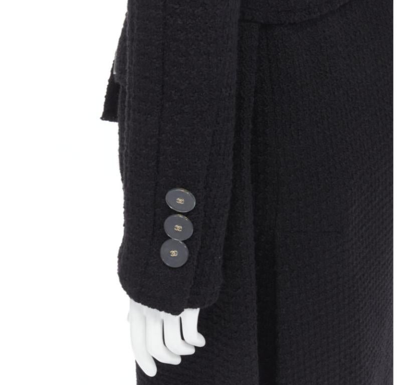 CHANEL 17A Paris Cosmopolite black tweed CC button 4-pocket  belted coat FR44 XL For Sale 5