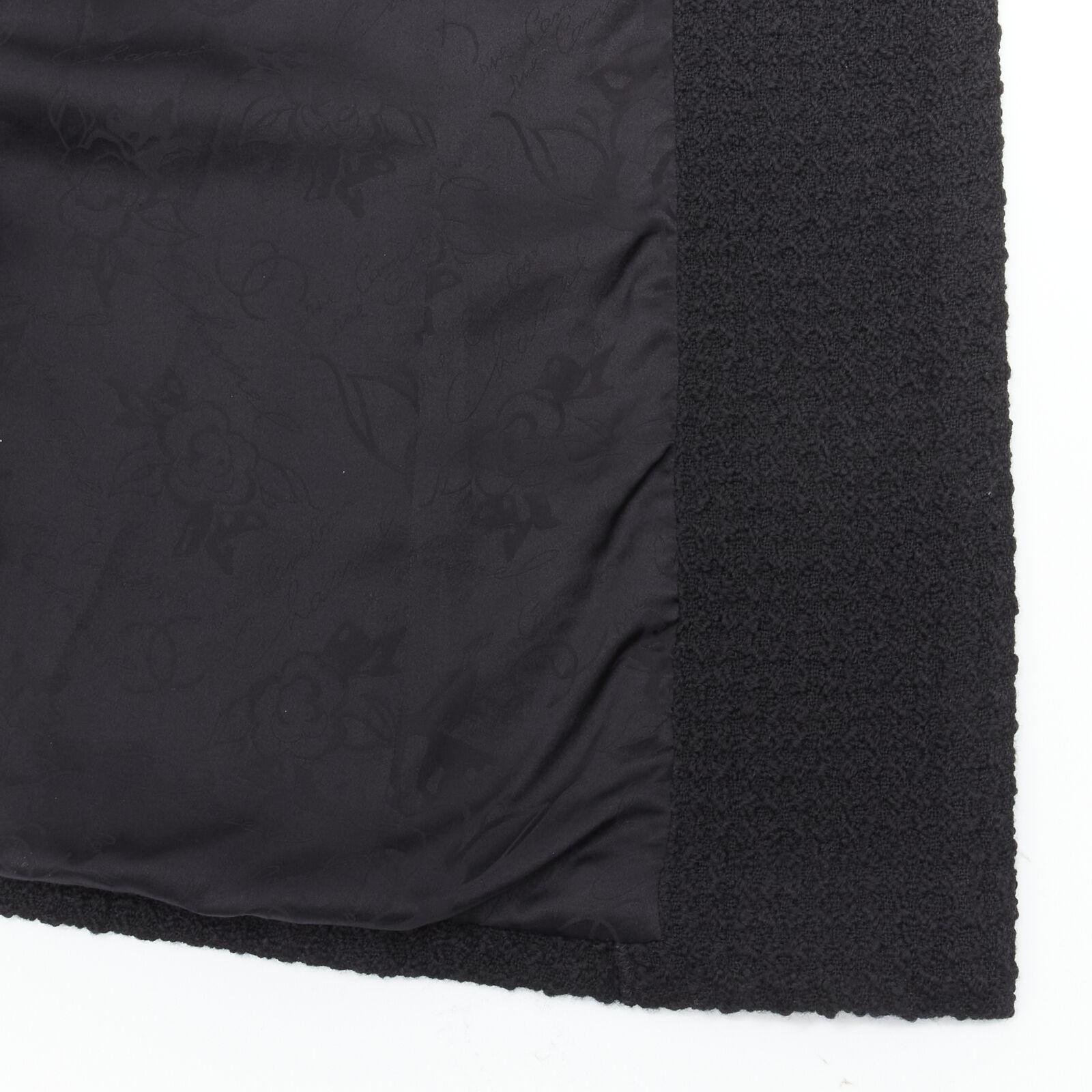 CHANEL 17A Paris Cosmopolite black tweed CC button 4-pocket  belted coat FR44 XL For Sale 7