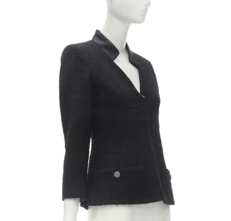 CHANEL 17C Paris Cuba tweed reticolato Coco collo di raso piccola giacca nera FR36 S In condizioni ottime in vendita a Hong Kong, NT