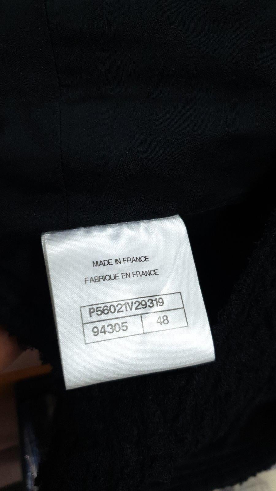 Chanel 17P CC  Black Fantasy Tweed Dress  For Sale 3