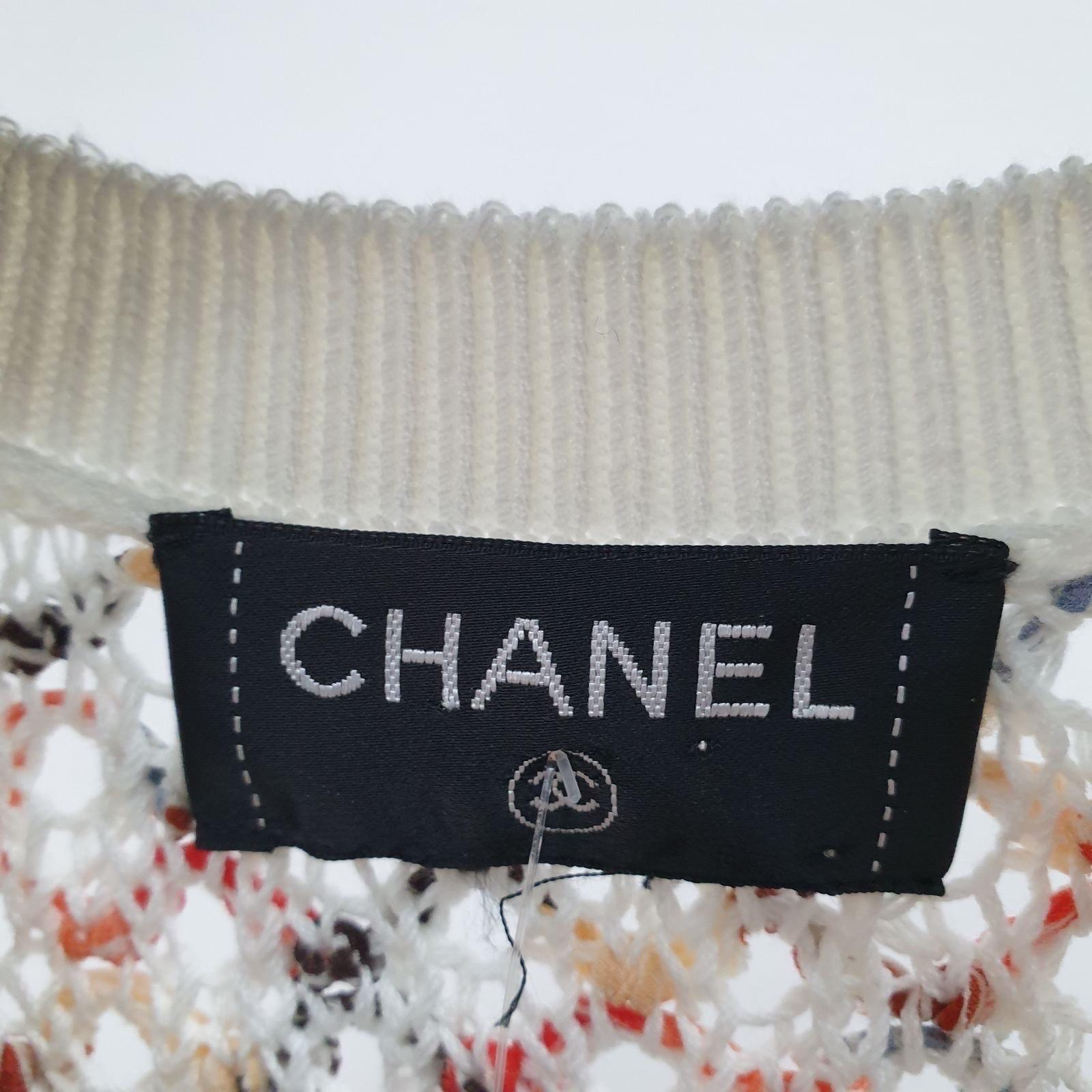 Chanel 17P CC Logo Buttons Multicolor Pullover Sweater Top For Sale 2