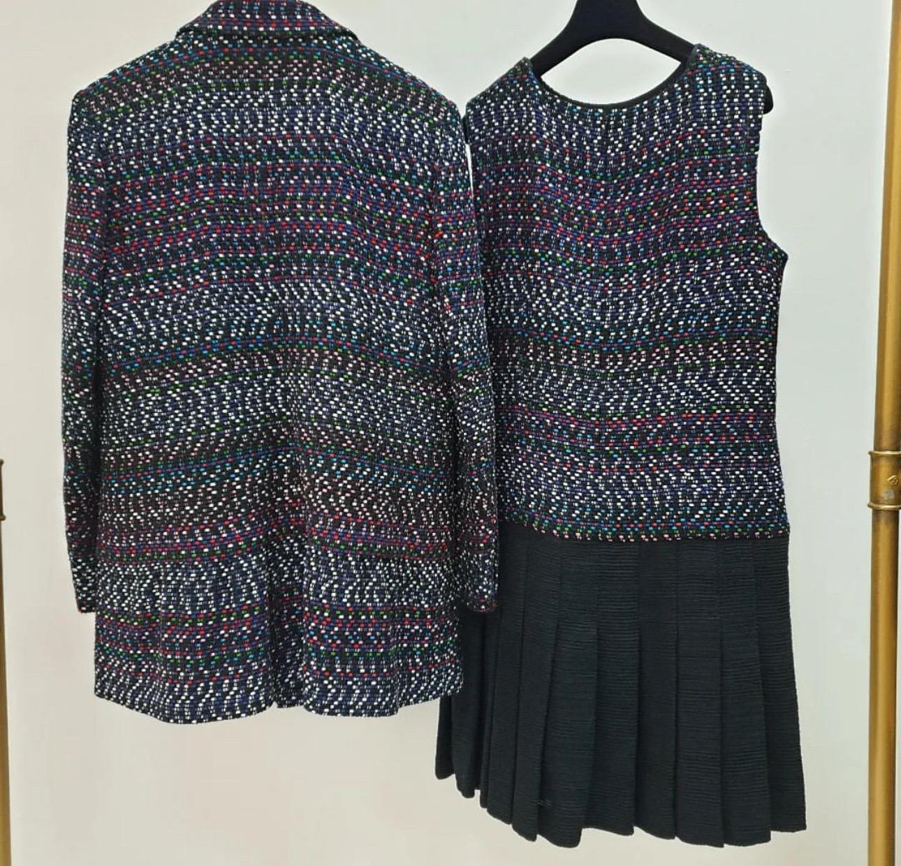 CHANEL 17P Multicolour Tweed Jacket Suit Set For Sale 3