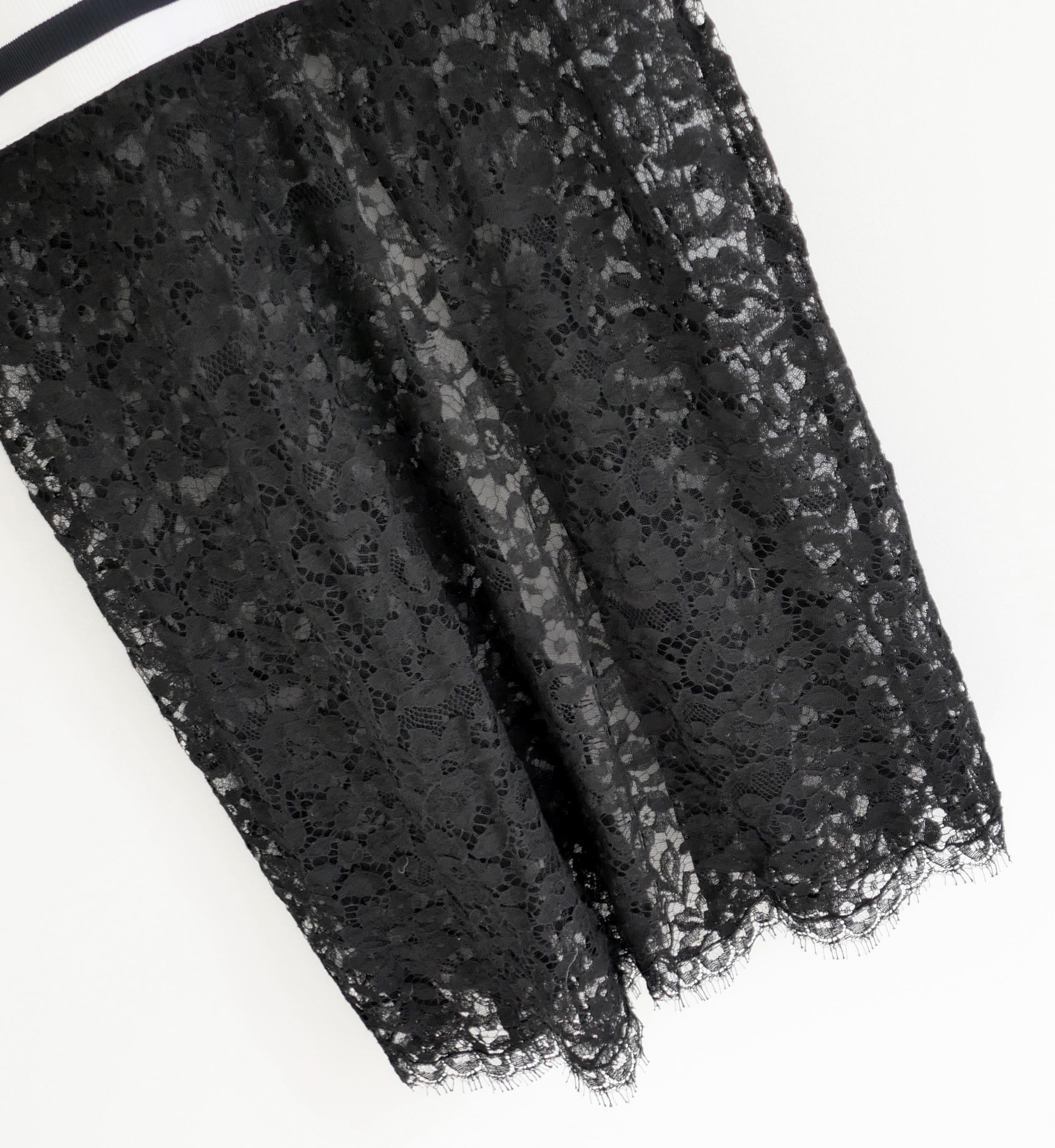 Chanel 17P Resort 2017 - Robe longue en soie et dentelle 'Cuba' Neuf - En vente à London, GB