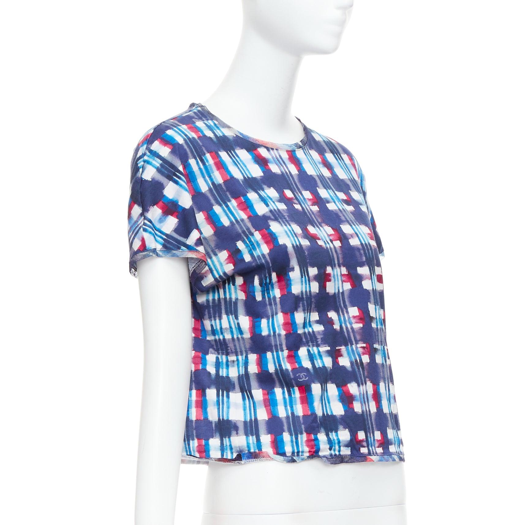 Viola Chanel 17P Runway blue red check CC logo print crop top in seta FR36 S in vendita