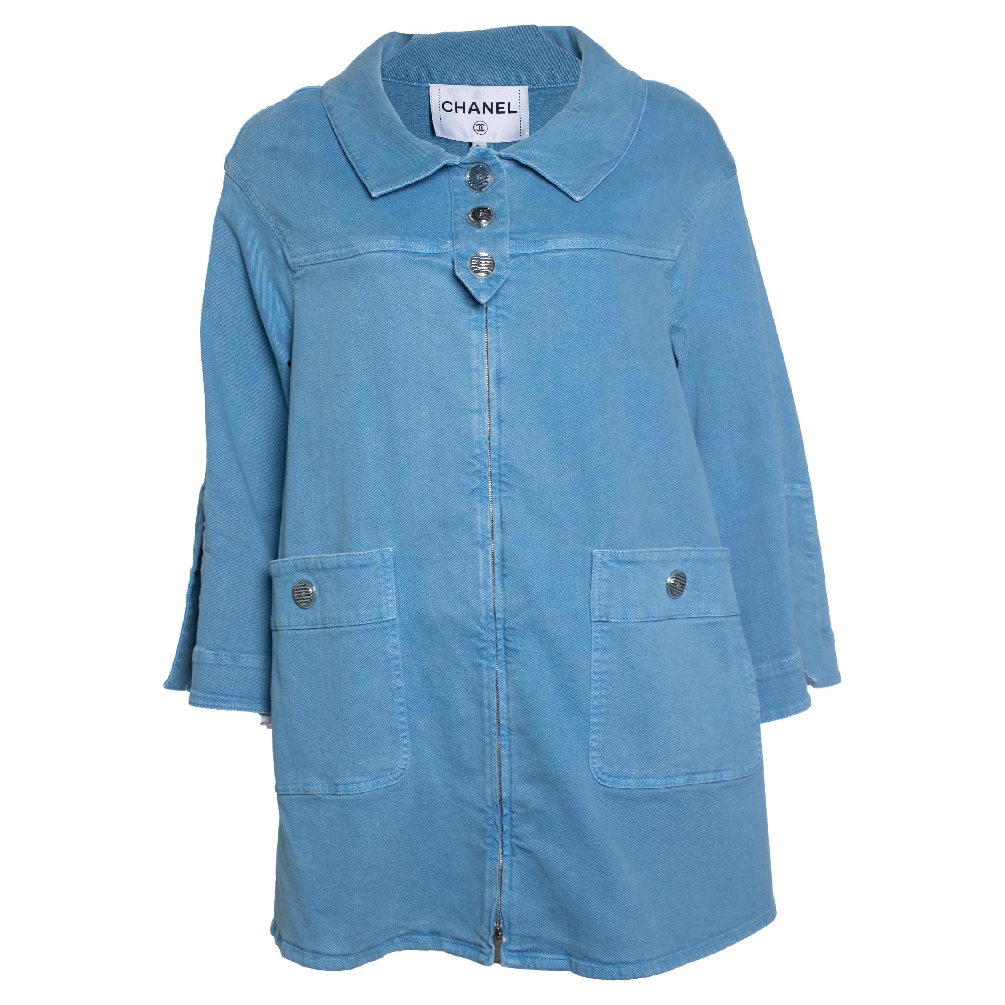Chanel, 17S denim coat in blue For Sale