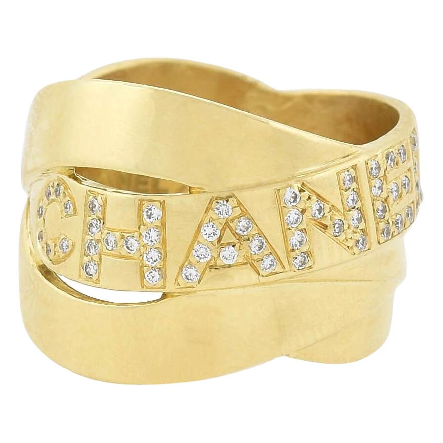 Chanel 18 Karat Gold Diamond "Bolduc" Ring For Sale