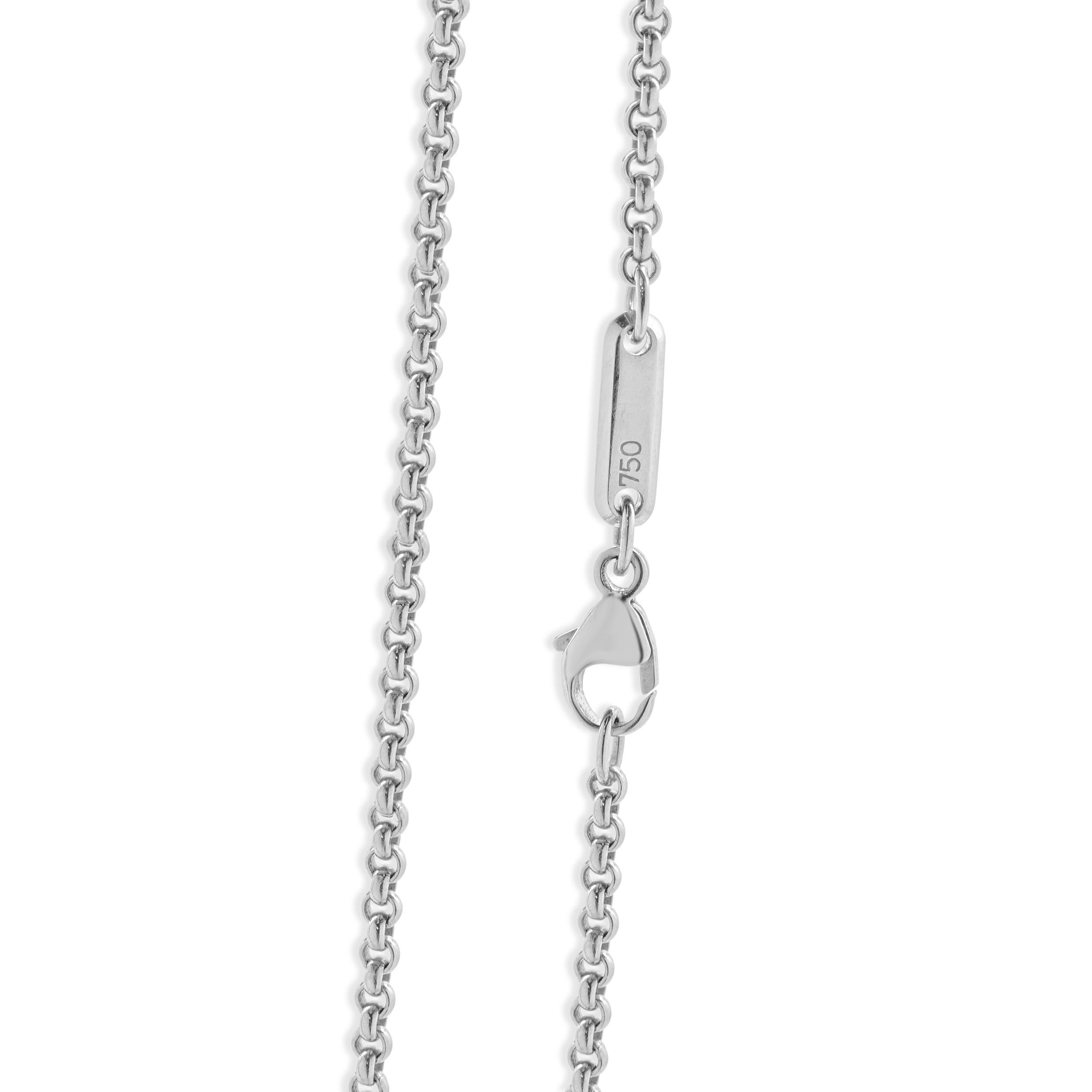 Chanel 18 Karat White Gold Happy Diamond Heart Necklace In condizioni ottime in vendita a Scottsdale, AZ