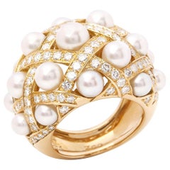 Chanel 18 Karat Yellow Gold Cultured Pearl Baroque Matelassé Ring