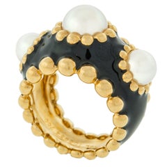 Chanel 18 Karat Yellow Gold Pearl Black Enamel Ladies Designer Ring
