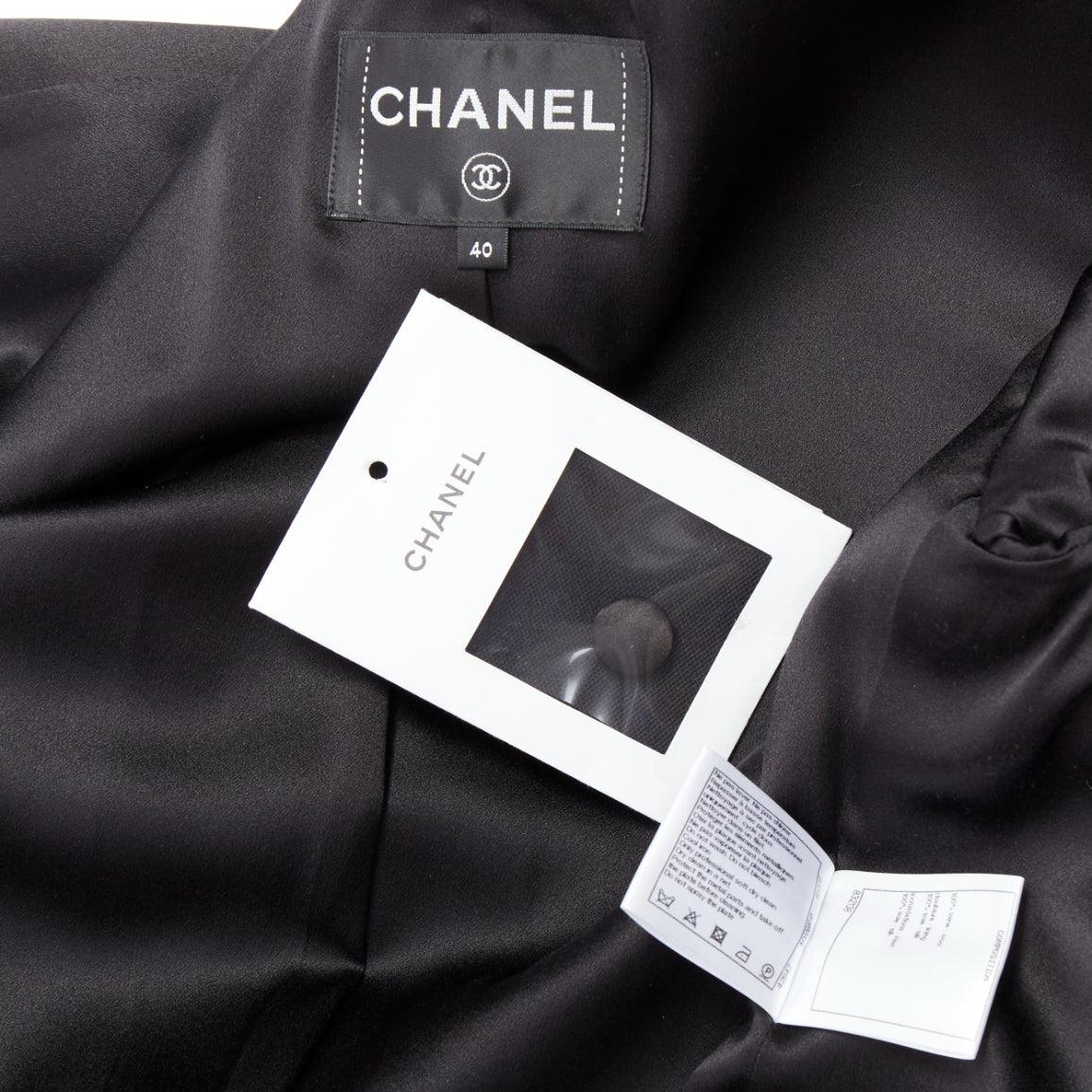 CHANEL 18A negro París Hamburgo Metier D'art blazer esmoquin lana FR40 L en venta 3