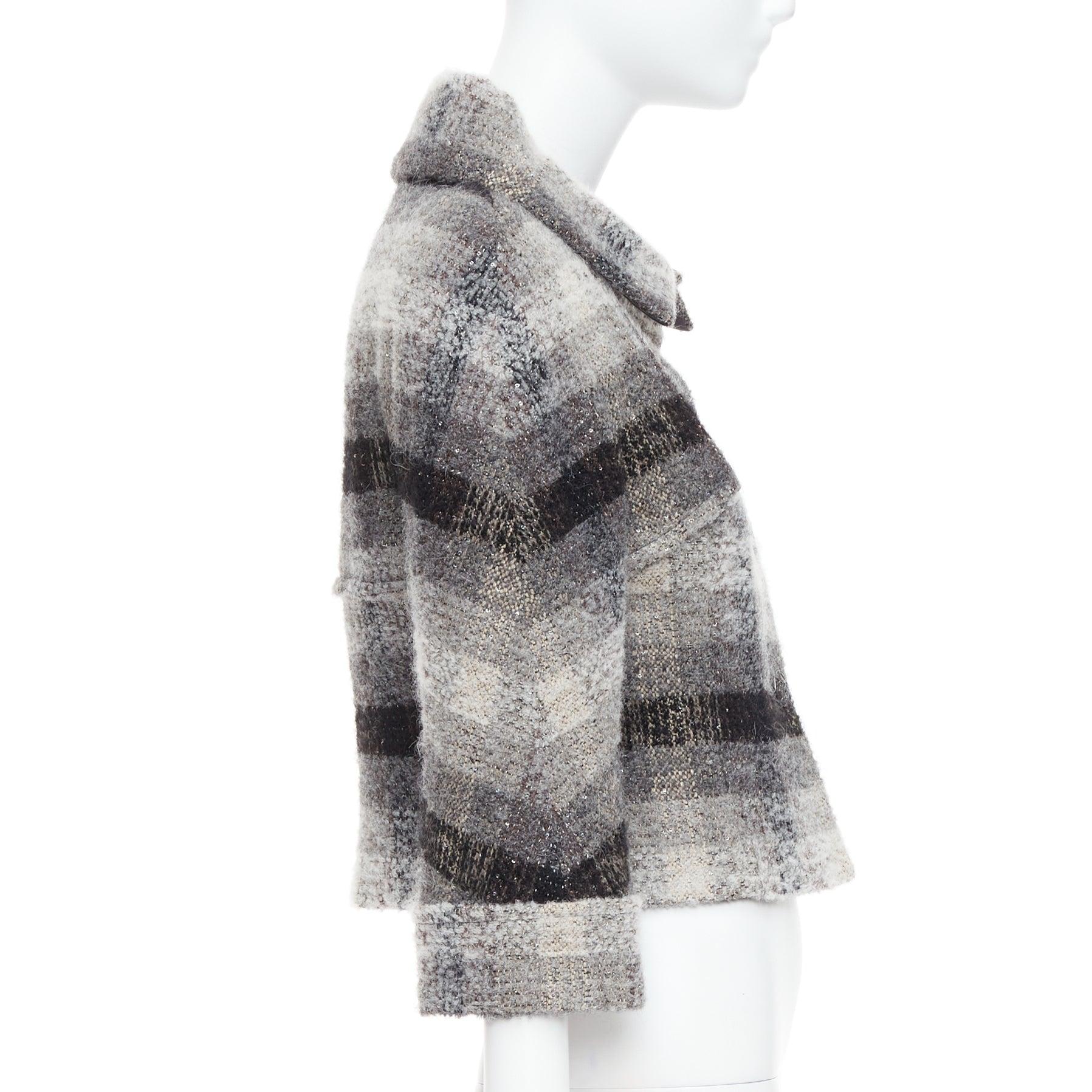 Donna Chanel 18B Fantasy tweed grigio a quadri con paillettes in lana FR38 M. in vendita