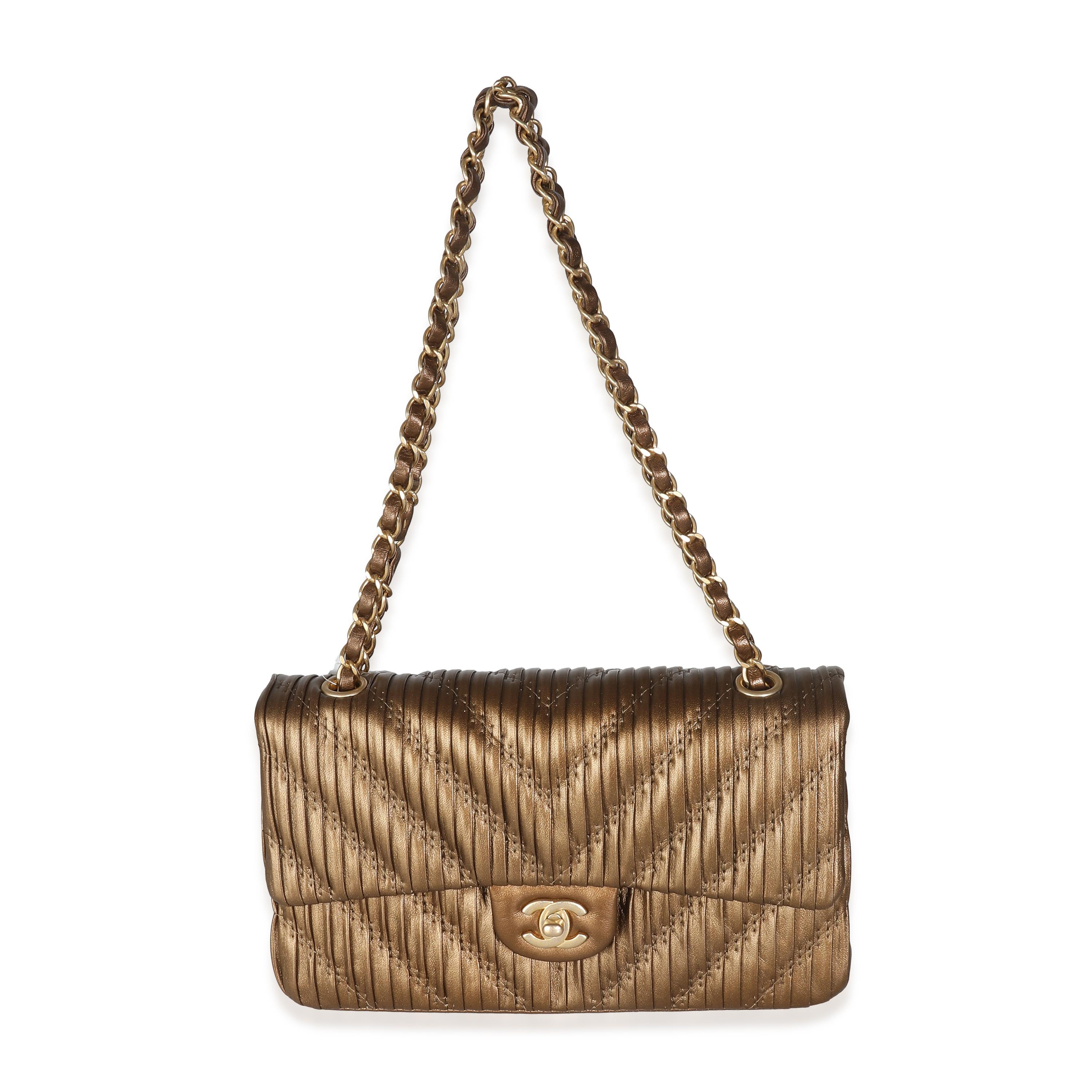 Chanel 18C Bronze Chevron Pleated Calfskin Medium Classic Double Flap Bag For Sale 1