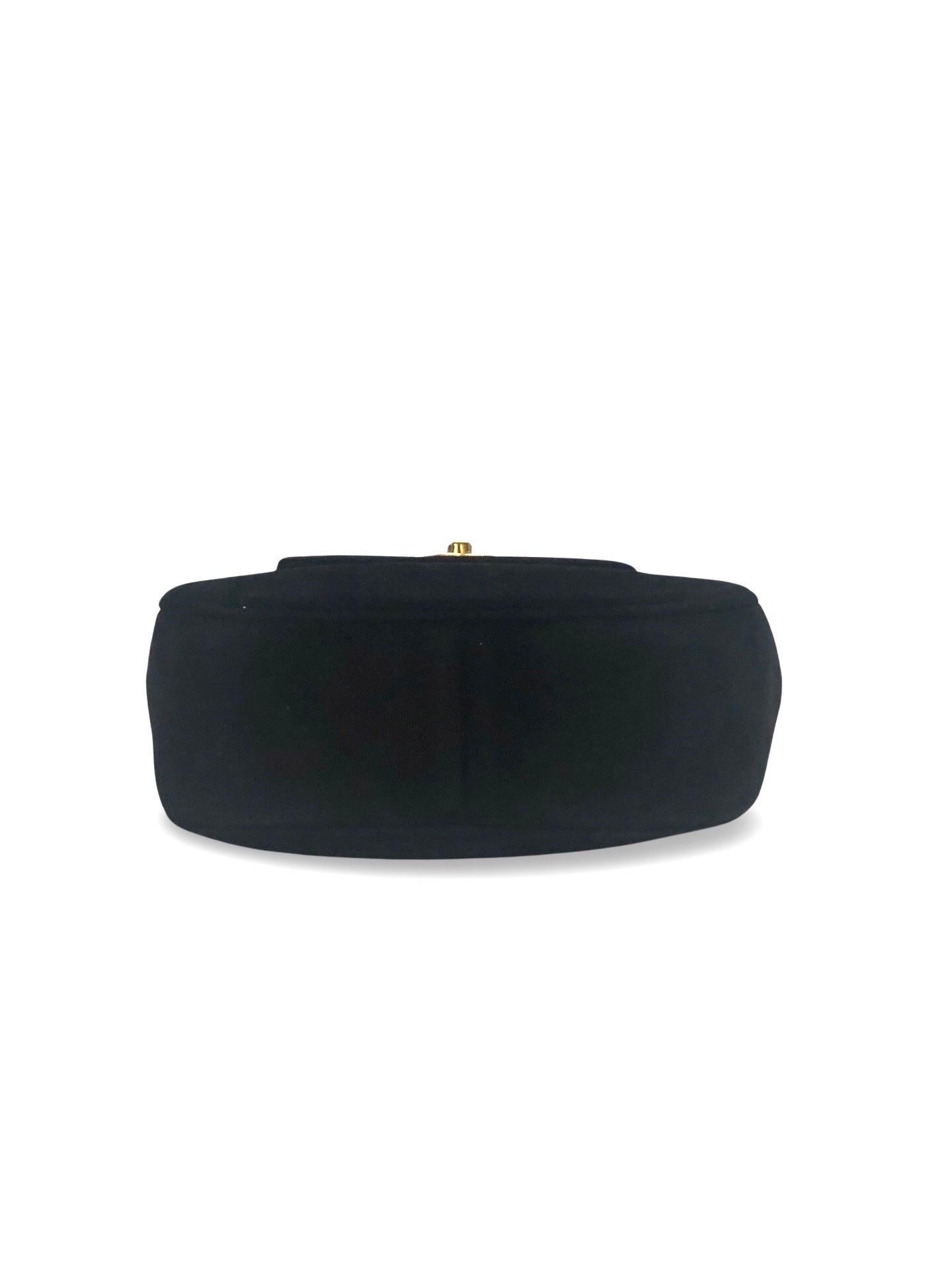 Chanel, sac à main en daim noir 