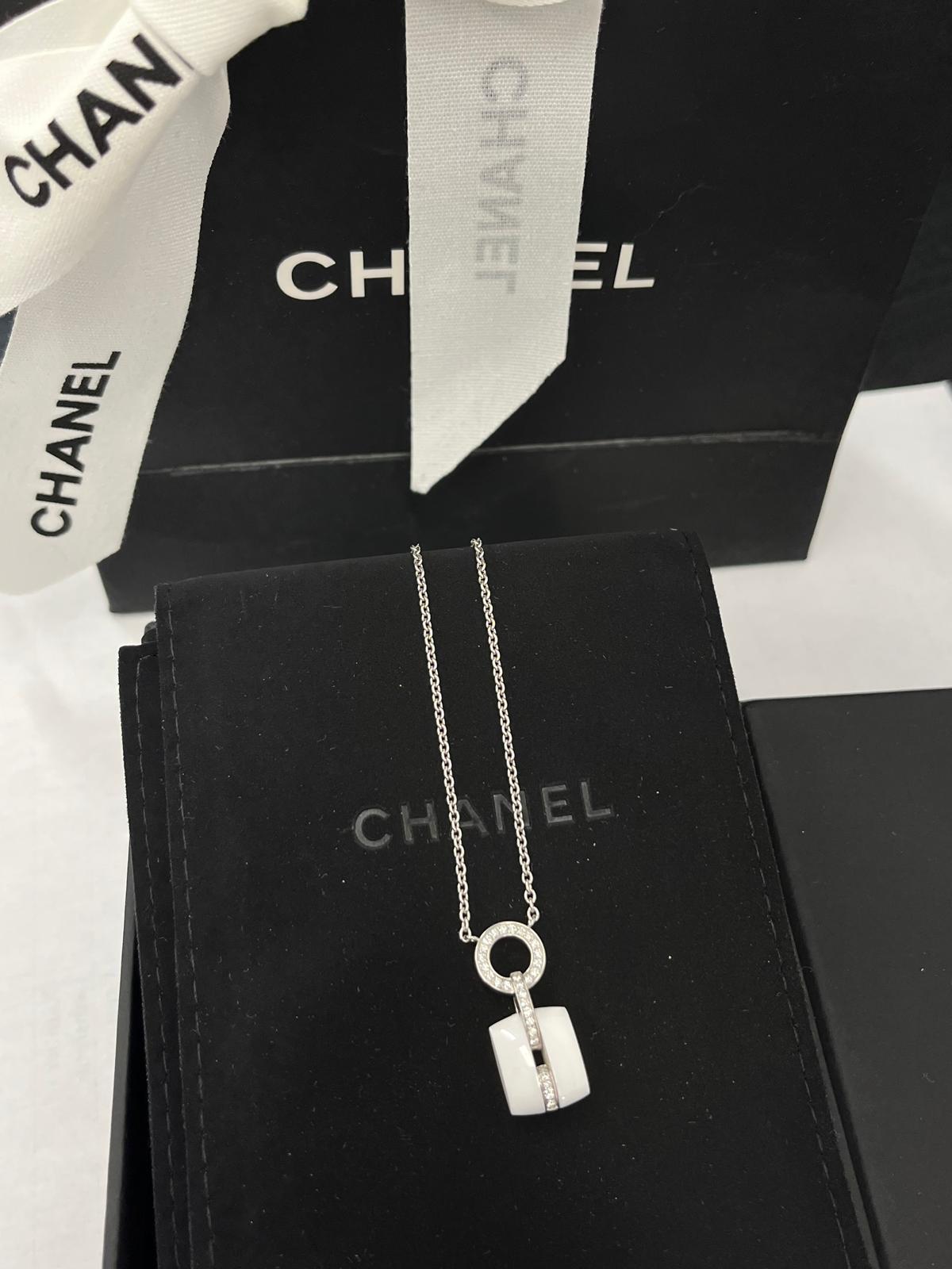 Chanel - Collana di diamanti in oro bianco 18ct - U38888 in vendita 1