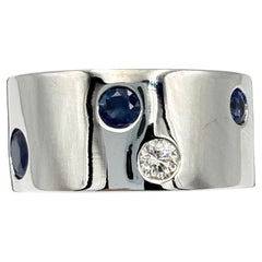 Bague Chanel en or 18 carats avec diamants et saphirs