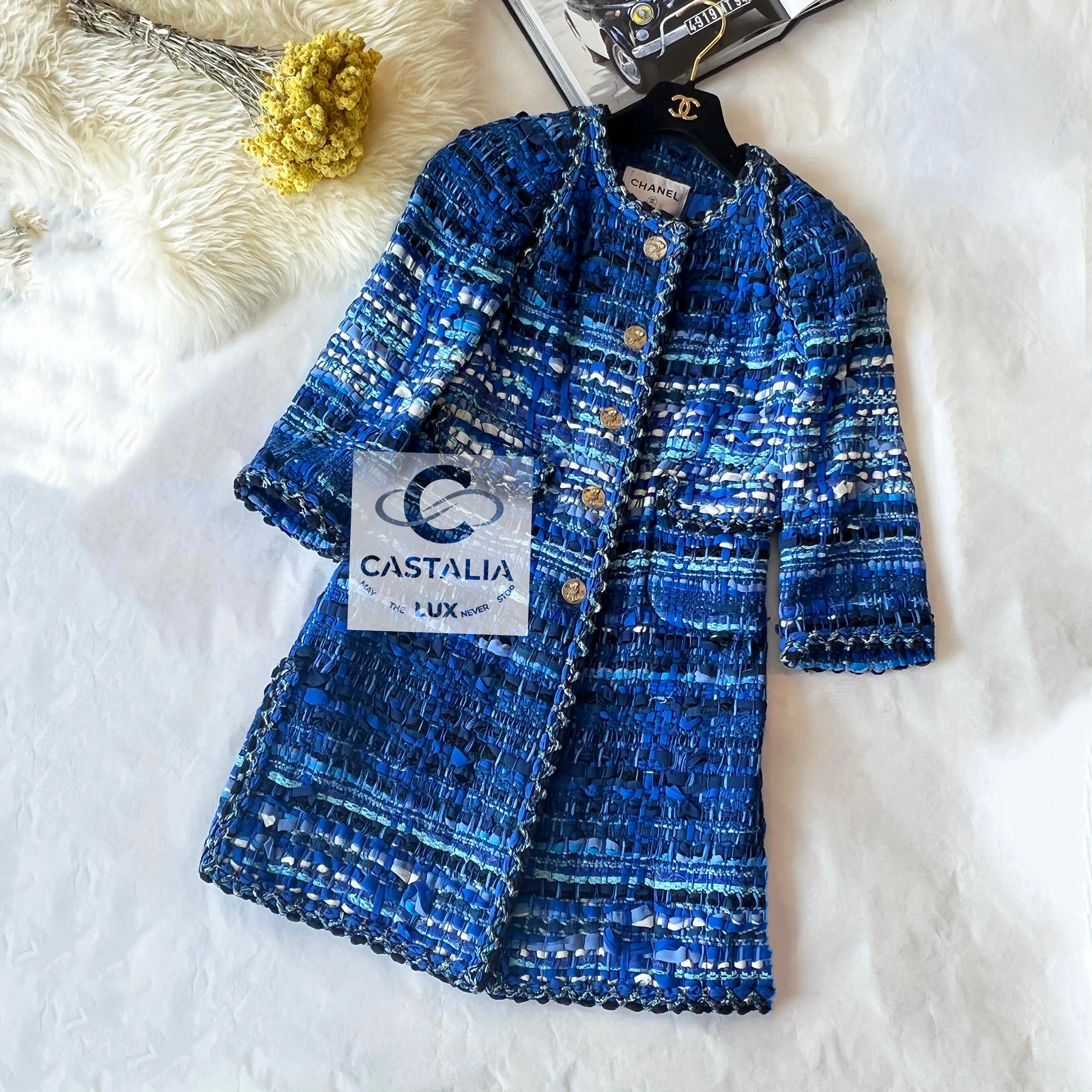 Chanel 18K$ Paris / Grèce Veste en tweed à ruban azur 40 FR Neuf - En vente à Dubai, AE