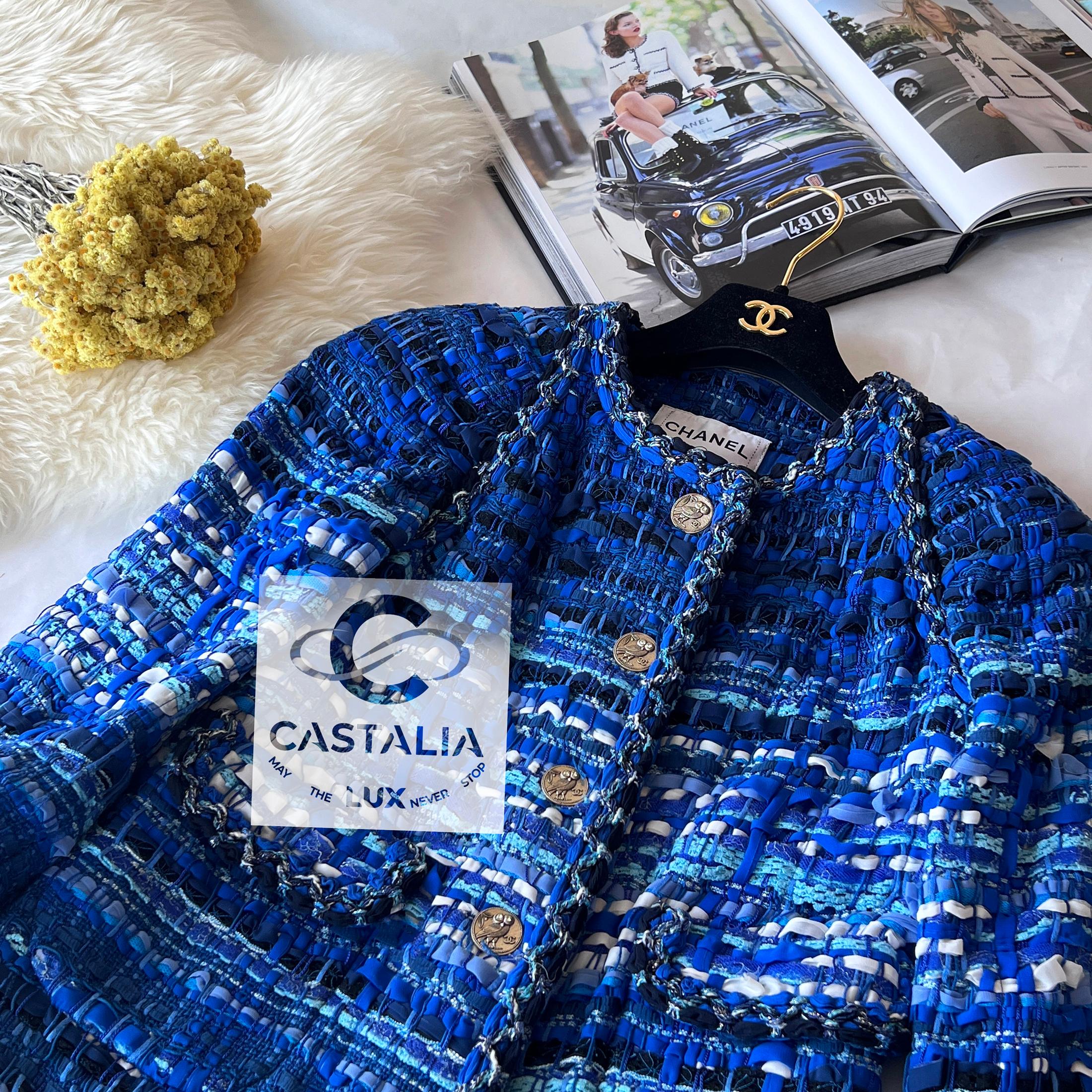 Chanel 18K$ Paris / Grèce Veste en tweed à ruban azur 40 FR Unisexe en vente