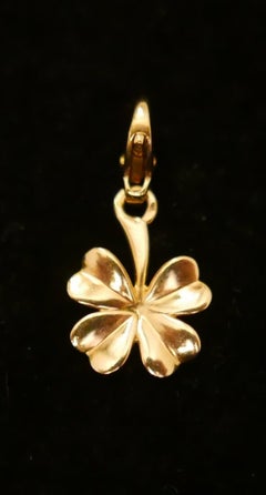Chanel 18K Yellow Gold Clover Pendant
