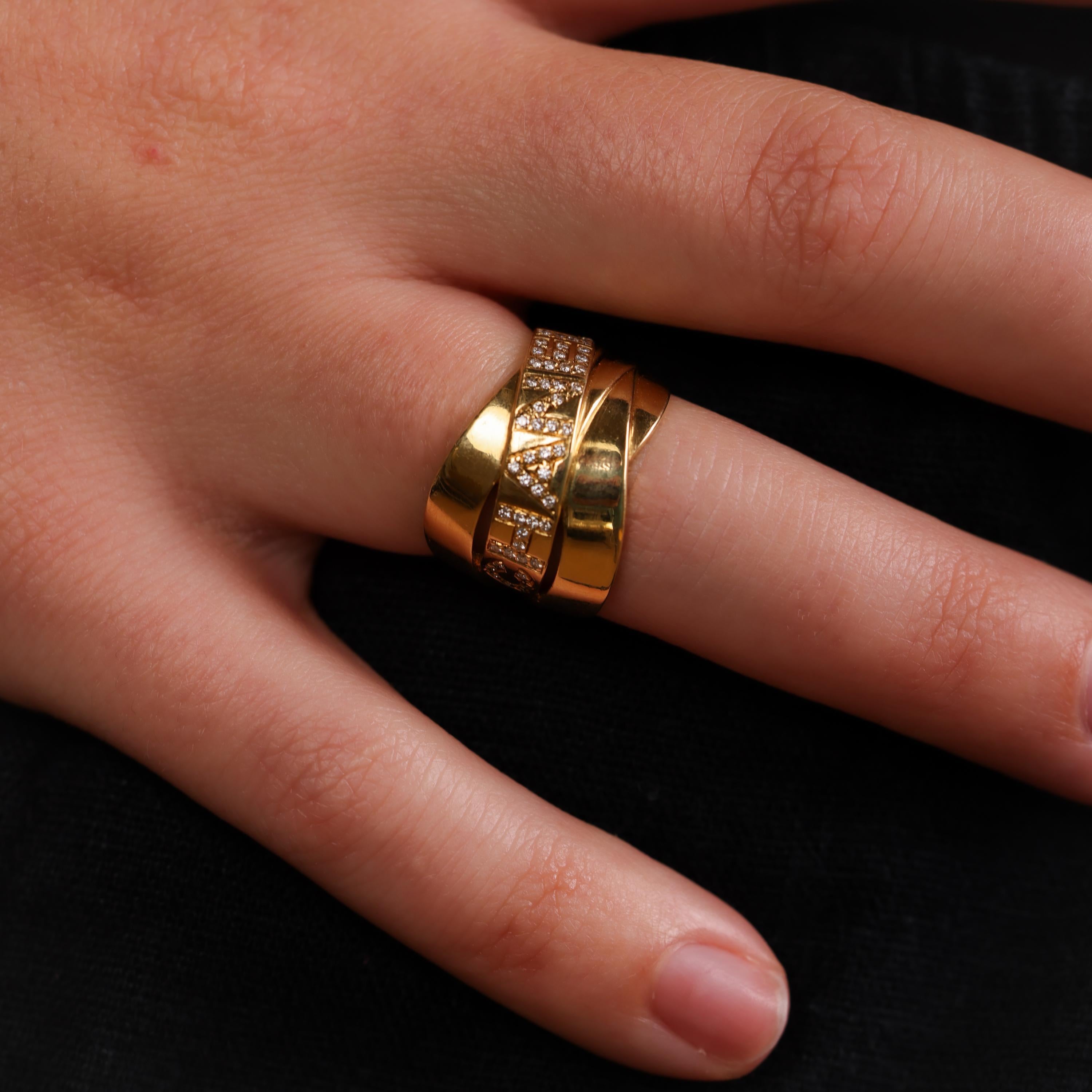 Chanel 18k yellow gold diamond ring In Excellent Condition In Beverly Hills, CA