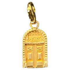 Vintage Chanel 18K Yellow Gold 31 Rue Cambon Store Front Pendant