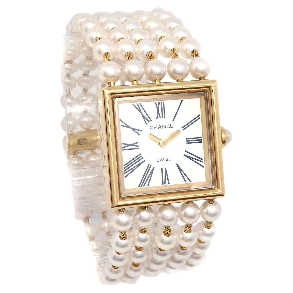 CHANEL Montre-bracelet de soirée carrée en or jaune 18 carats et perles pour femmes en vente