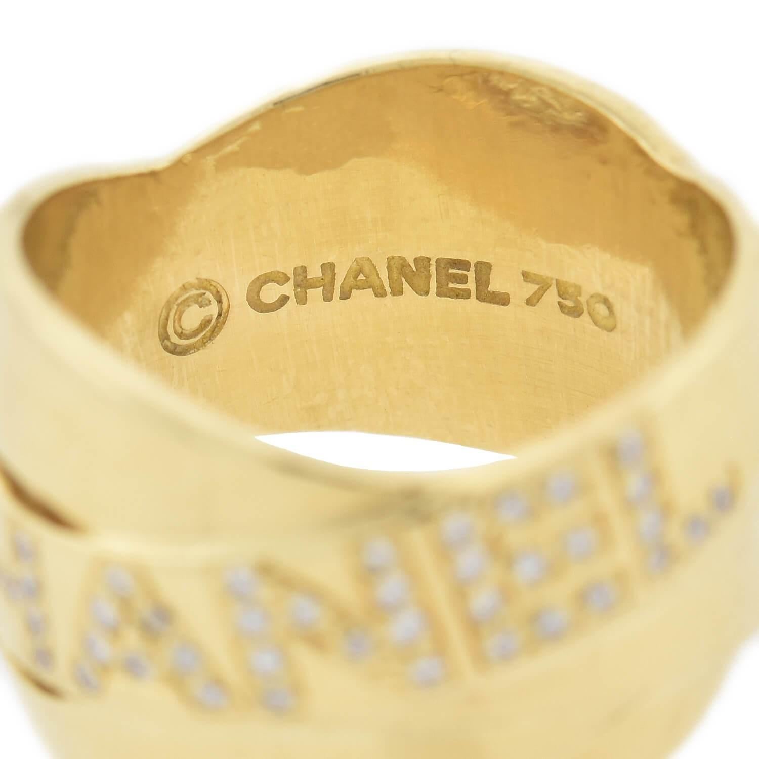 Round Cut Chanel 18 Karat Gold Diamond 