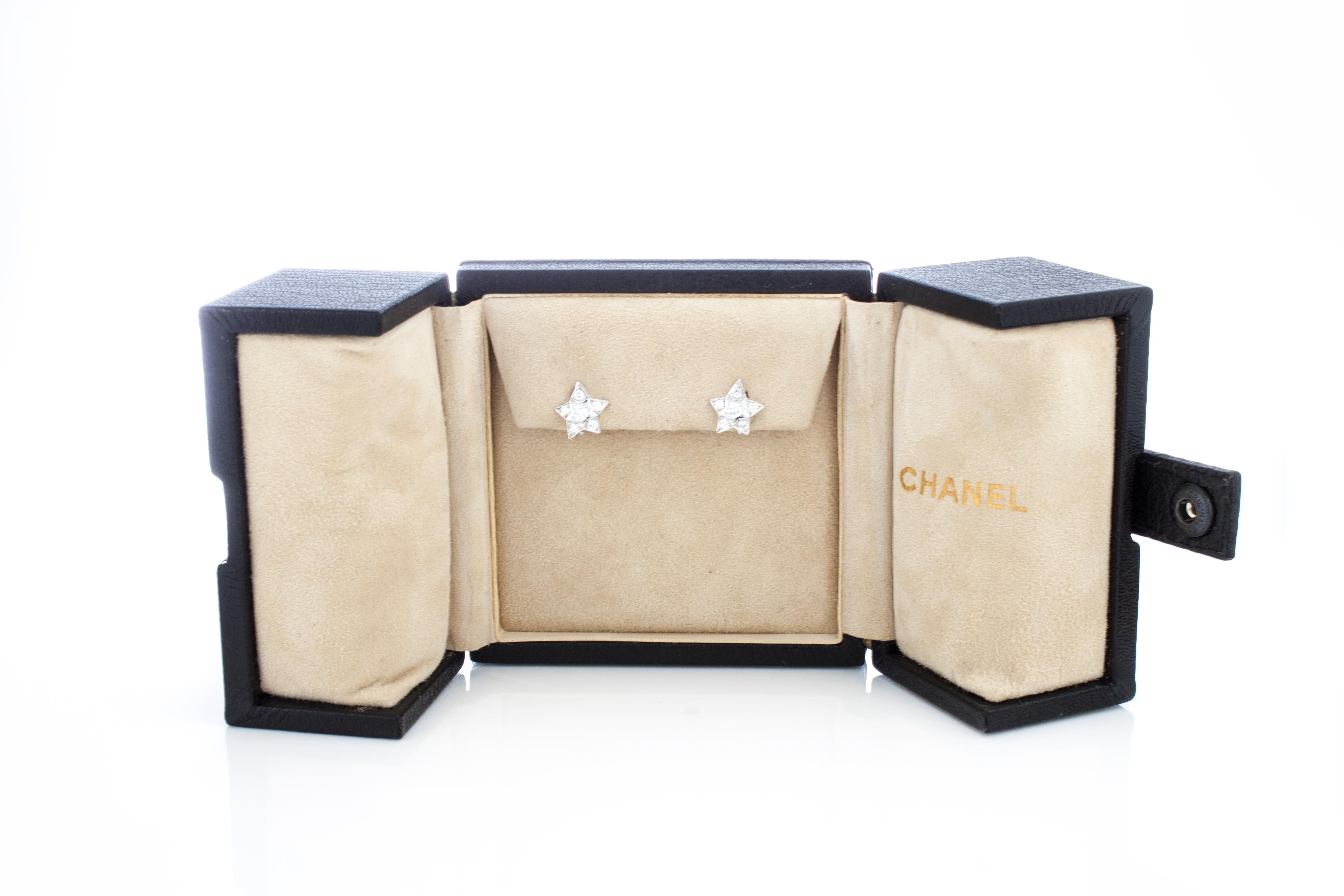 Chanel 18 Karat White Gold Ladies Clip-On Diamond Earrings 5