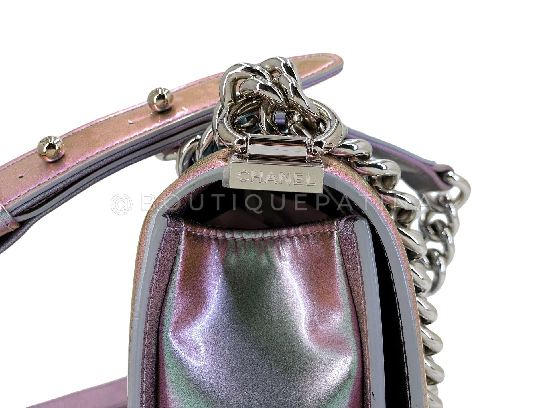 Women's Chanel 18S Purple Mermaid Iridescent Water Boy Flap Bag Small  67038
