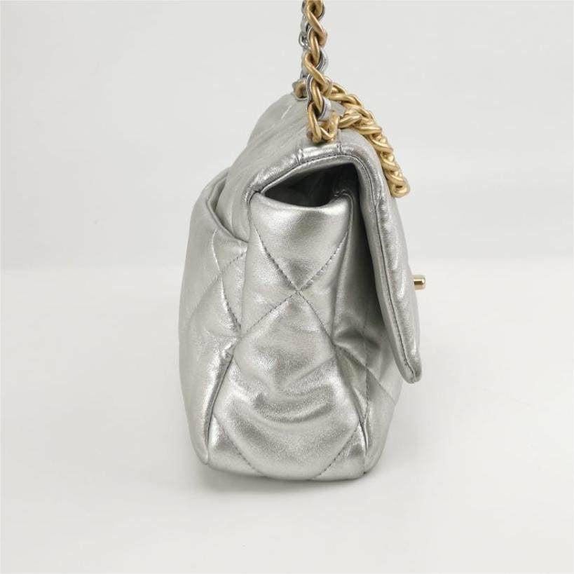 Chanel 19 Bolso Crossbody Pequeño Plateado Plata en venta