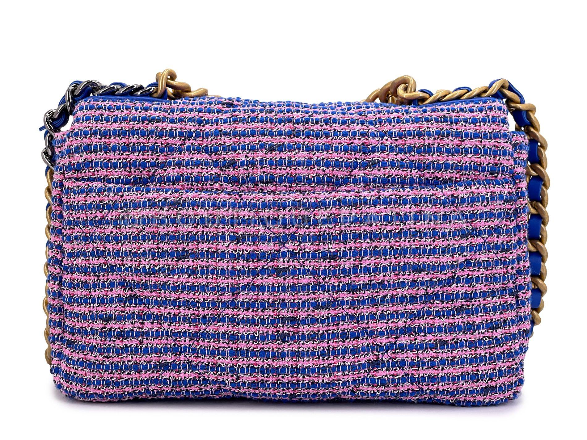 Chanel 19 - Sac à rabat en tweed violet/bleu/rose avec petit médium 67994 en vente 1